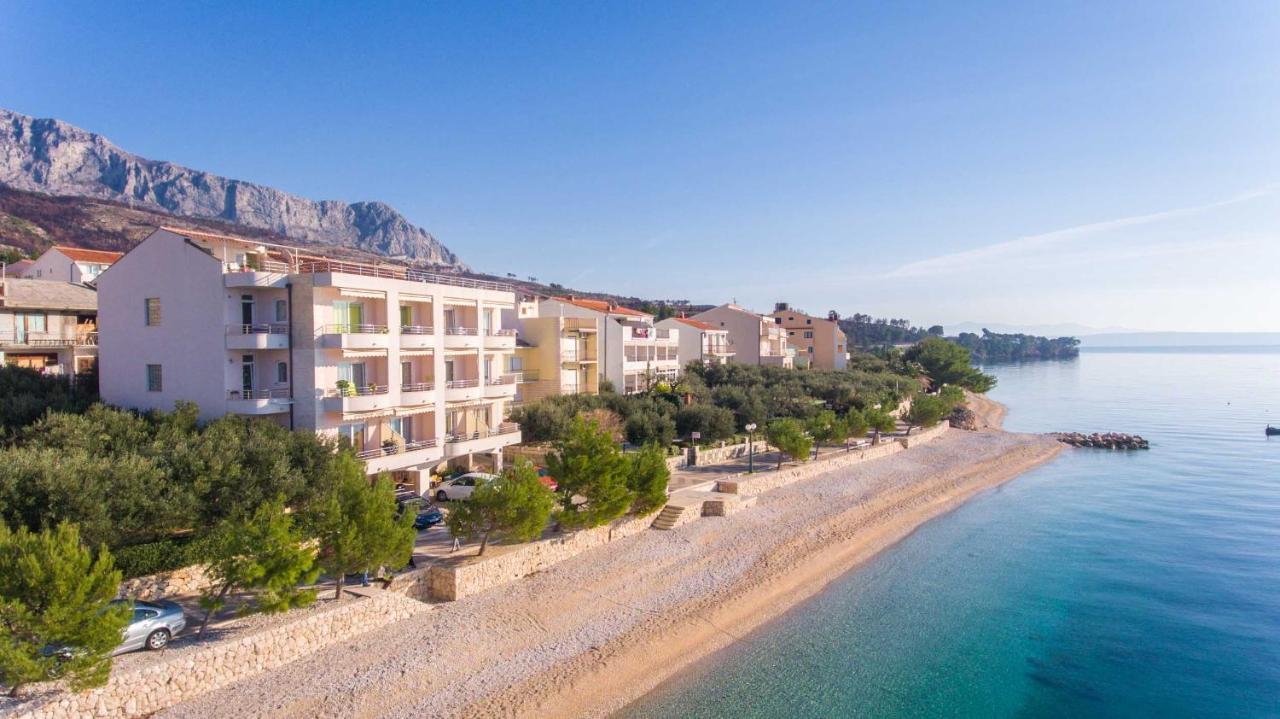 Apartments Marijan - Beachfront Tucepi Luaran gambar