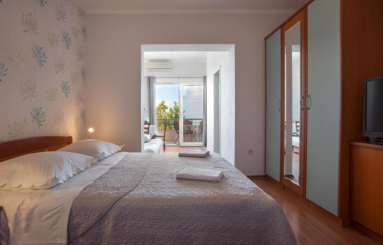 Apartments Marijan - Beachfront Tucepi Luaran gambar