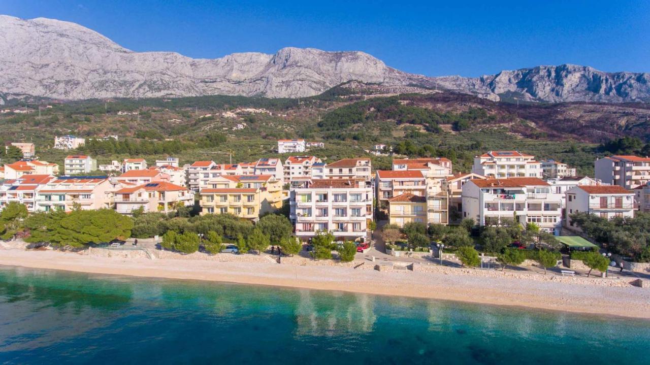 Apartments Marijan - Beachfront Tucepi Luaran gambar