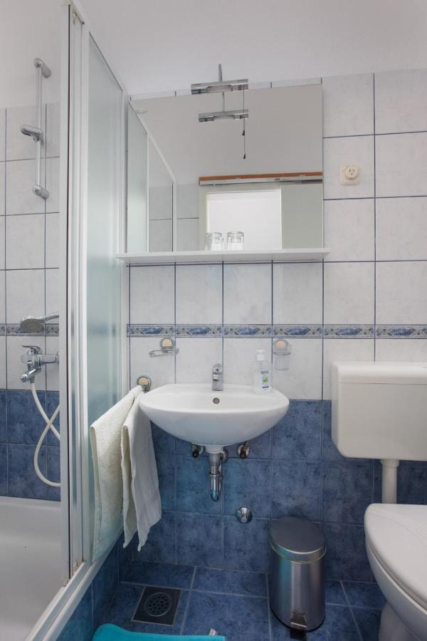 Apartments Marijan - Beachfront Tucepi Luaran gambar